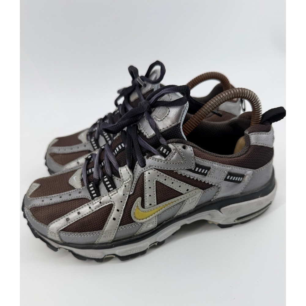 Nike Air Alvord 8 Metallic Silver Brown Trail Running Shoes Womens 8 READ